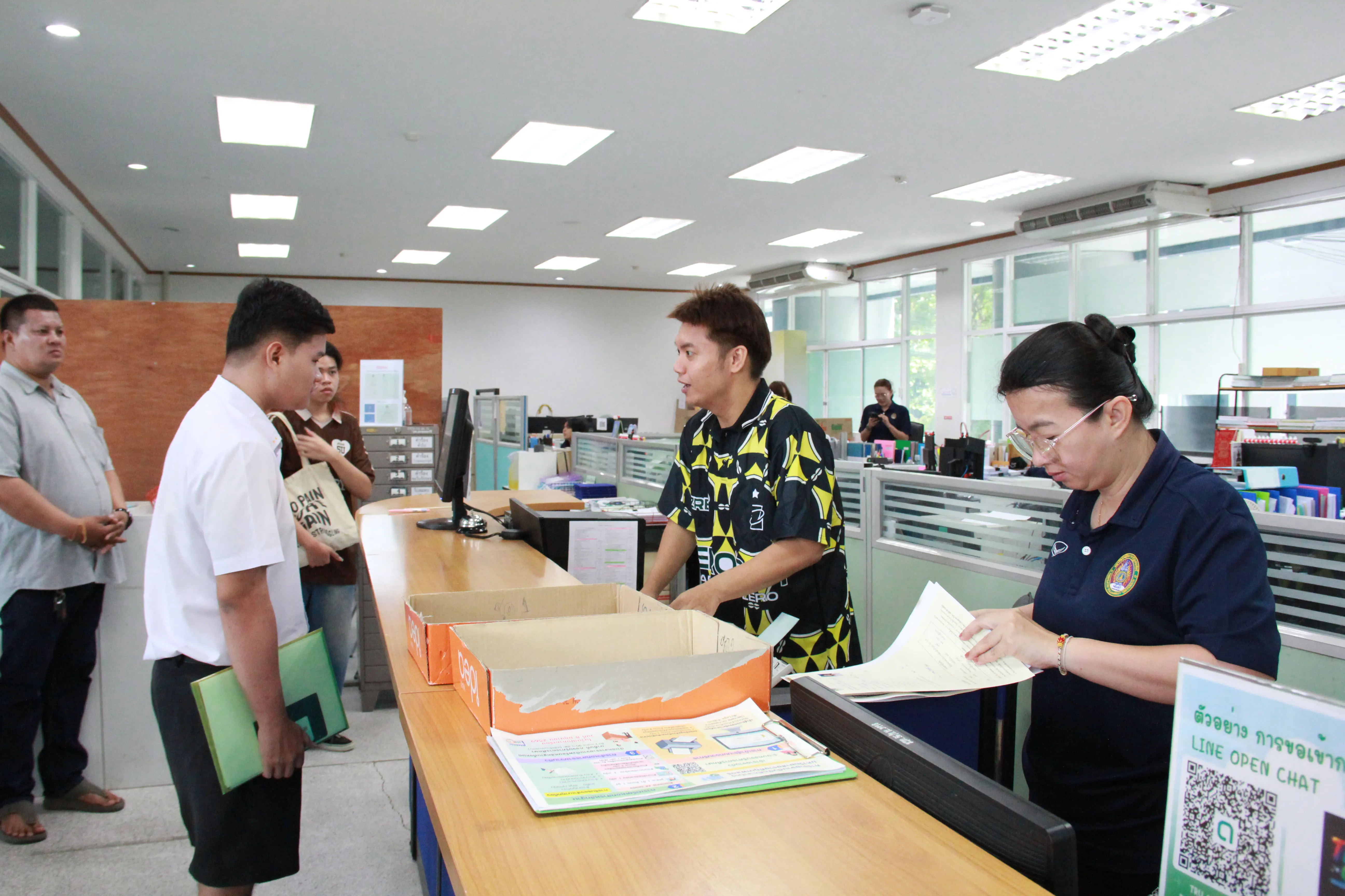 ภาพบรรยากาศวันที่ 12 ของการรับสมัครนักศึกษา ป.ตรี ภาคปกติ รอบที่ 3 รับตรงเพิ่มเติม/Portfolio ปีการศึกษา 2569 ณ ห้องกองบริการการศึกษา