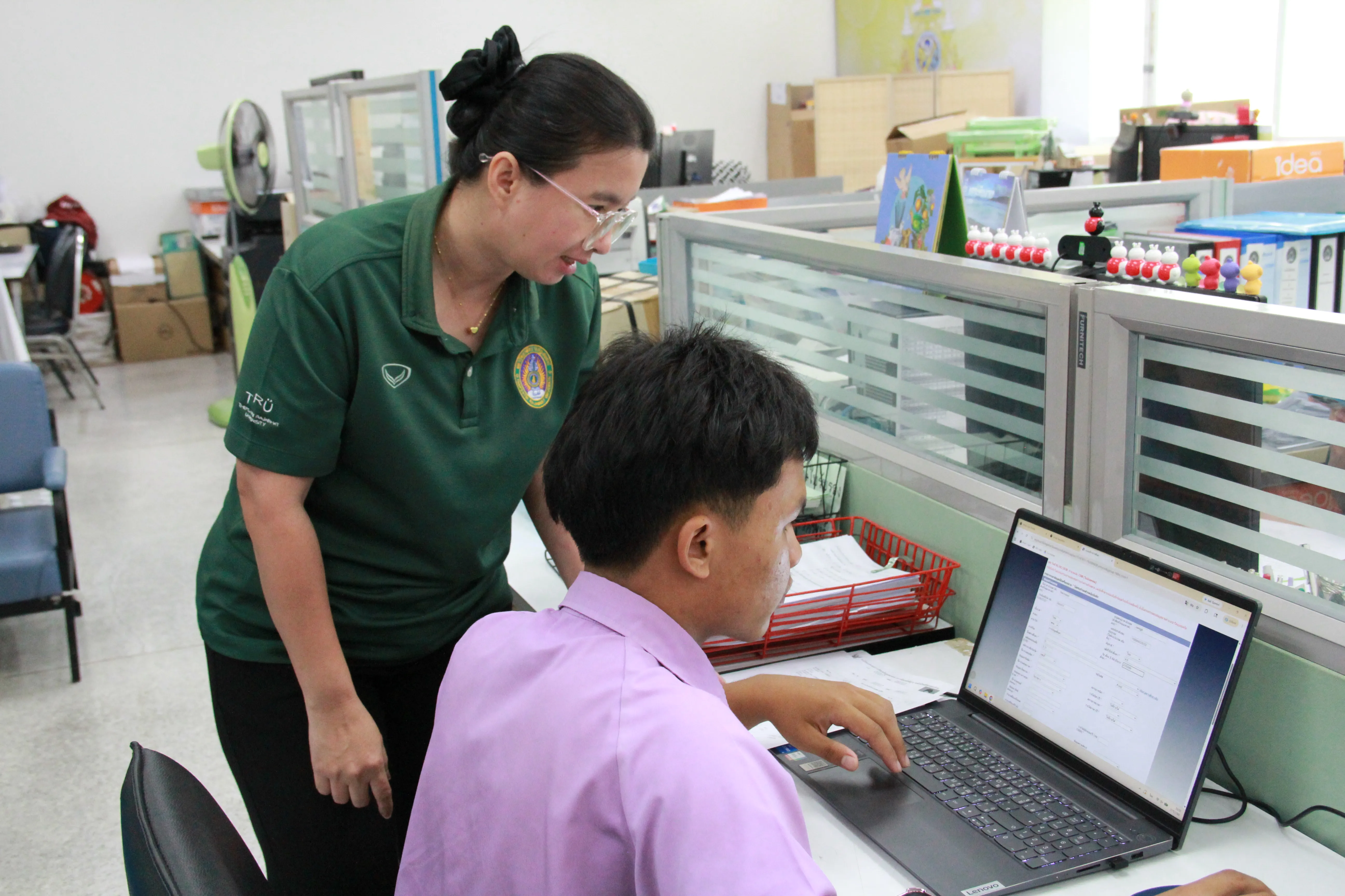ภาพบรรยากาศประจำวันที่ 27 พฤษภาคม 2569 การรับสมัครนักศึกษา ป.ตรี ภาคปกติ รอบที่ 3 รับตรงเพิ่มเติม/Portfolio ปีการศึกษา 2569 ณ ห้องกองบริการการศึกษา